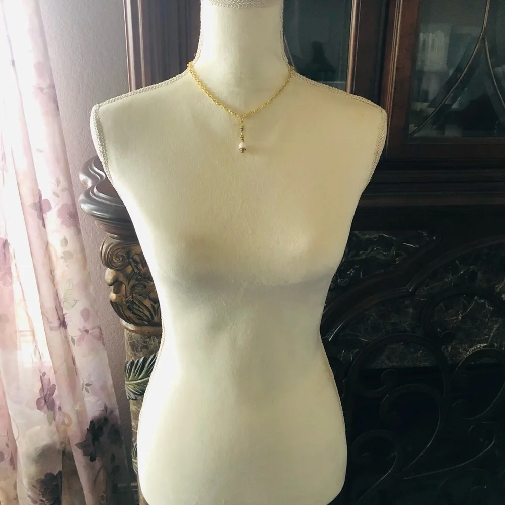 Hand crafted genuine pearl pendant textured chain link necklace